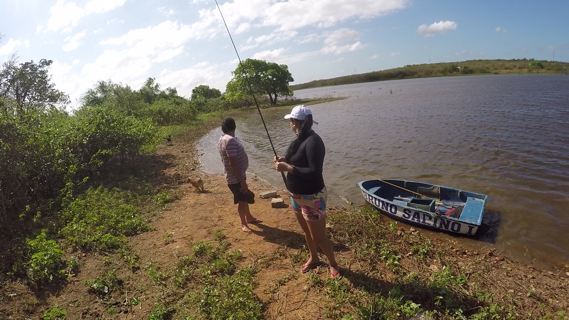 http://videos.introcdc.com/Canal/Vlogs/CPPP/Pescando com Pai/GOPR5373.00_07_15_25.Quadro002.png